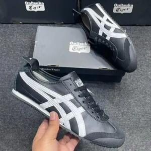 Onitsuka Tiger Sneakers Black White (BHC064)