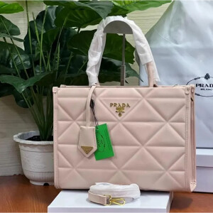 Classy Prada Handbag For Women (J1041)