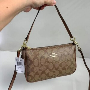 Luxurious Coach Handbag For Women (SOS2731)