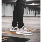 Stylish Adidas Yeezy 350 V2 Shoes For Men (LL534)