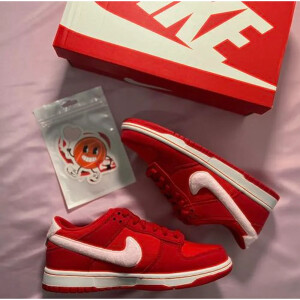 Stylish Nike Sb Dunk Valentine Day Shoes For Men (LL558)