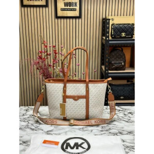 Classy Michael Kors Handbag For Women (J937)