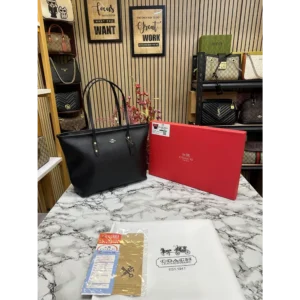 Classy Coach Handbag For Women (J1096)