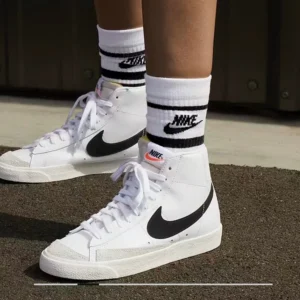 Stylish Nike Blazer Mid Vintage Shoes For Men (S1H28)