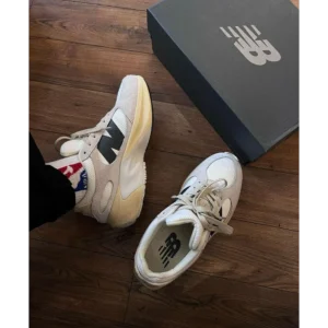 Stylish New Balance Warped Runner Sea Salt Shoes For Men (S1H31)