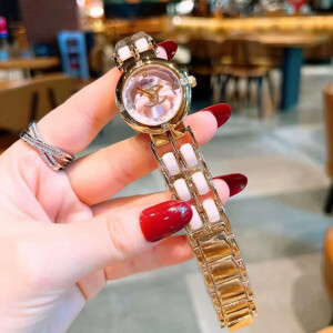 Chanel Watch Bubble Dry For Women (SG686)