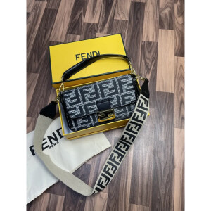 Stylish Fendi Handbag For Women (CSO1023)