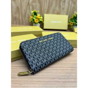 Stylish Michael Kors Wallet For Women (CSO1027)