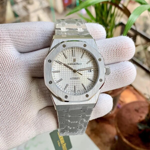 Audemars Piguet Watch For Men (SG587)