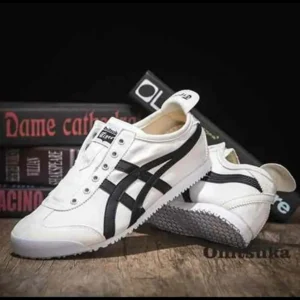 Onitsuka Tiger Slip On White Black Shoes For Men (BOT510)