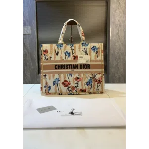 Christian Dior Handbag For Women (BOT899)