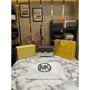 Michael Kors Handbag For Women (BOT912)