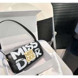 Christian Dior Handbag For Women (BOT1152)