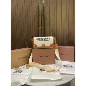 Burberry Handbag For Women (BOT1067)