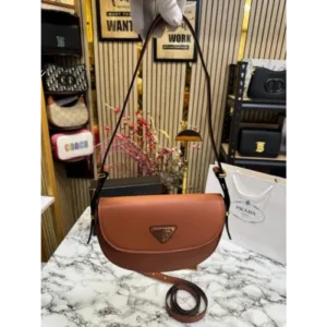 Prada Handbag For Women (BOT1077)