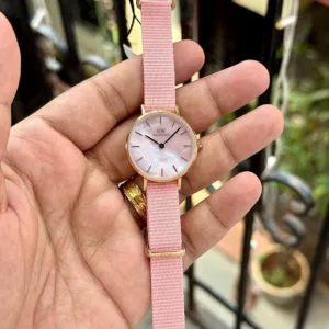 Daniel Wellington Watch For Women (LAZ435)