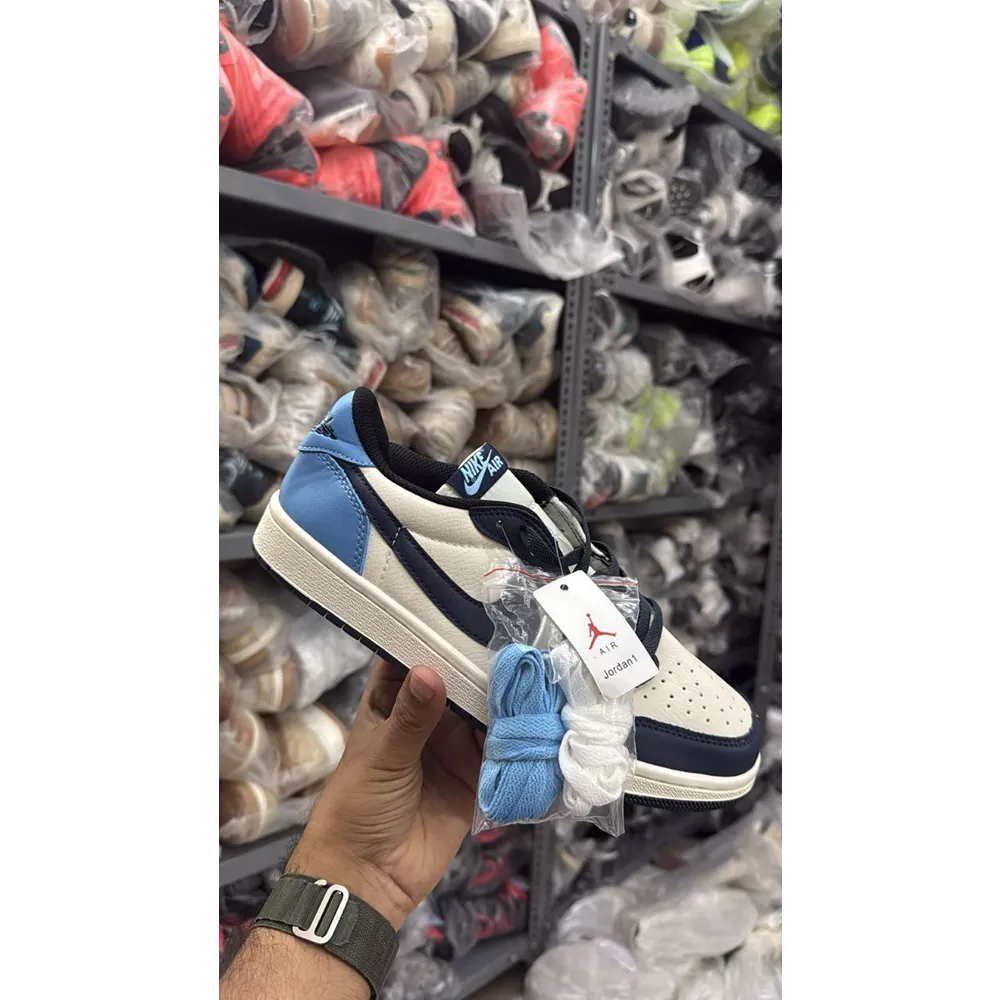 Nike Air Jordan Retro 1 Low Shoes For Men (LAB1768)