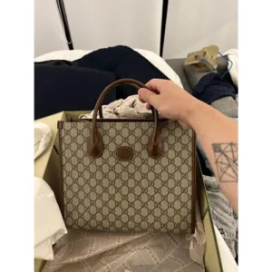 Gucci GG Supreme Tote Bag