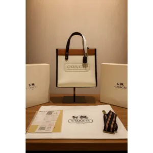 Stylish Coach Field Tote Bag With Og Folding Box For Women (FT609)