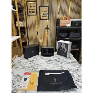 Yves Saint Laurent Shoulder Bag