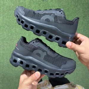 On Cloudmonster Void