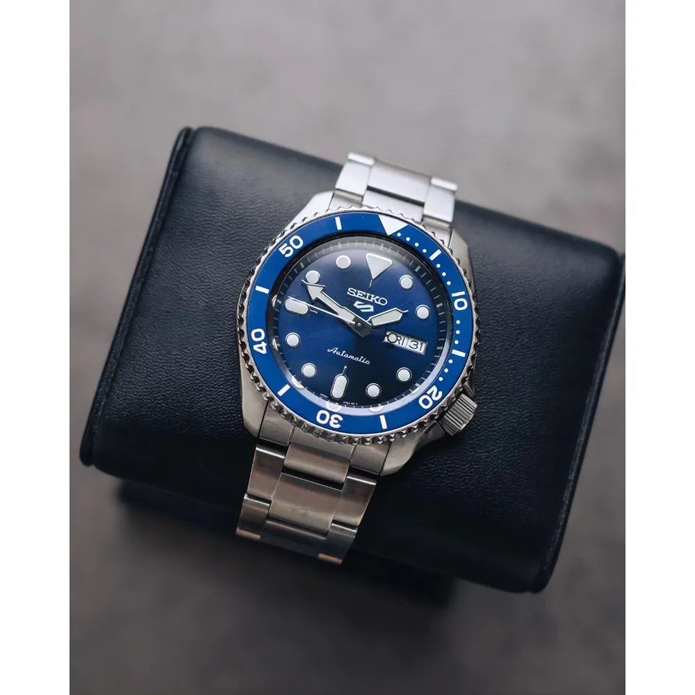 Premium Seiko 5 Sports Watch For Men (LAB1229)