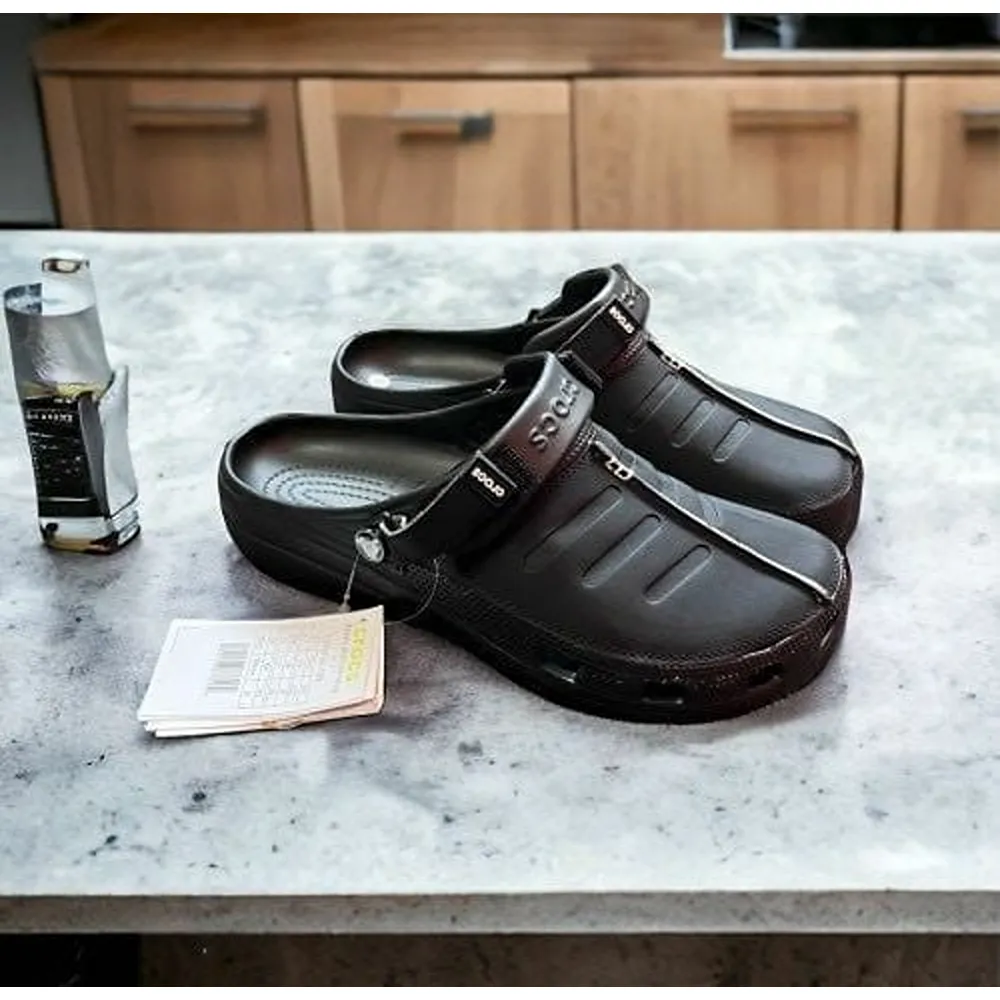 29 Crocs Yukon Clogs